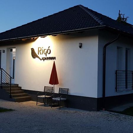 Rigo Apartman Кестхей Екстер'єр фото