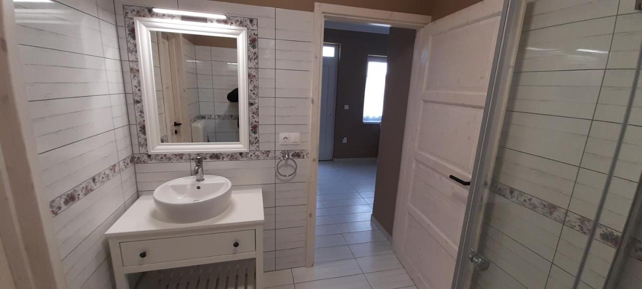 Rigo Apartman Кестхей Екстер'єр фото